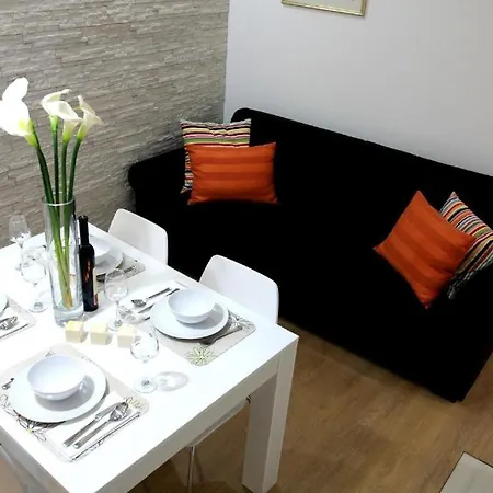 Bruna With Balcony Apartamento *